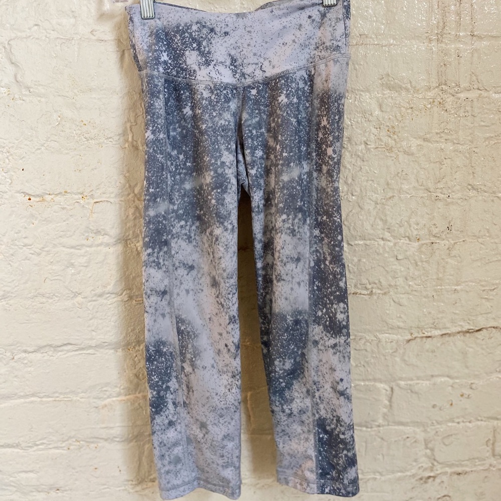 Women’s workout cropped leggings